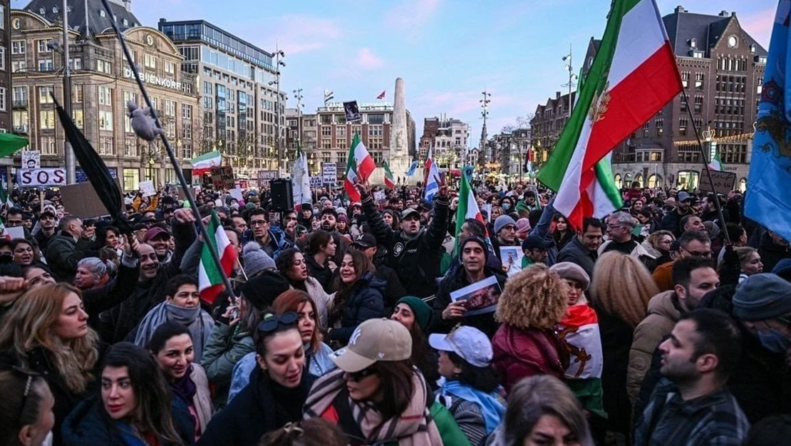 iran-da-protestolar-can-kaybi-5-bin-459-a-ulasti