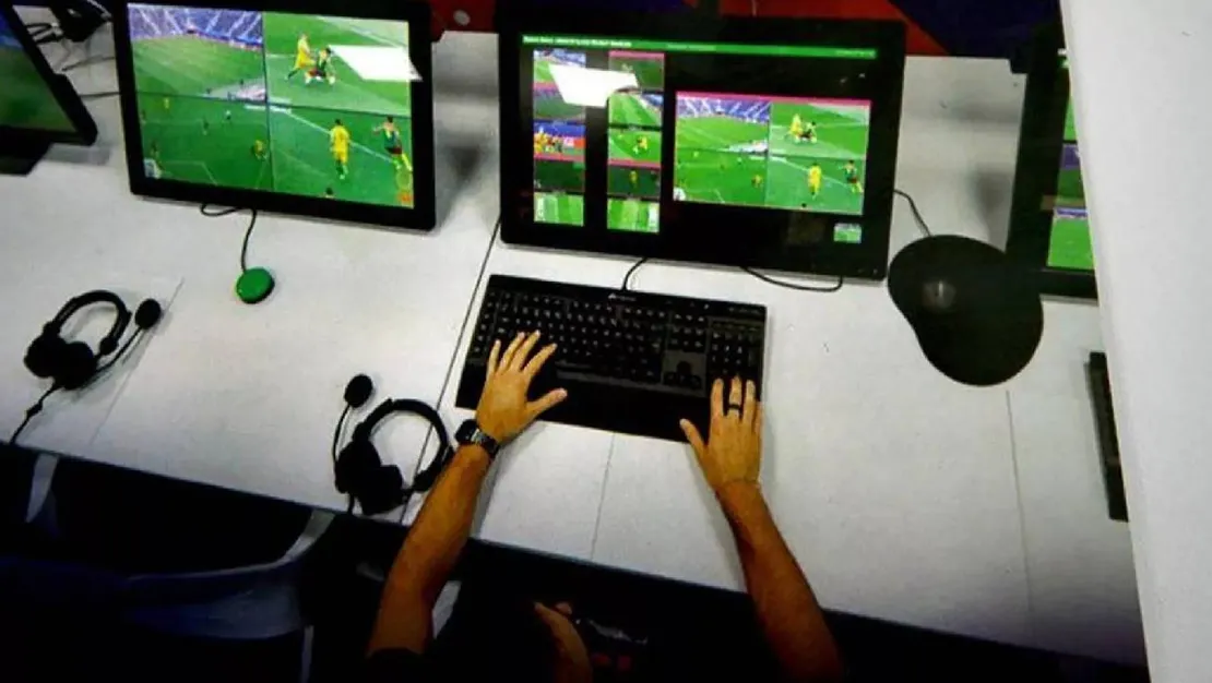 var-hakemi-bahis-oynarken-goruntulendi