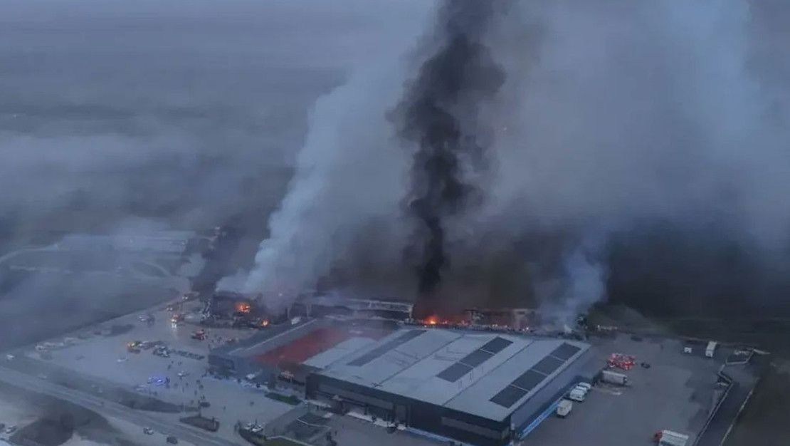 trikala-daki-gida-fabrikasinda-yangin-3-olu-2-kayip