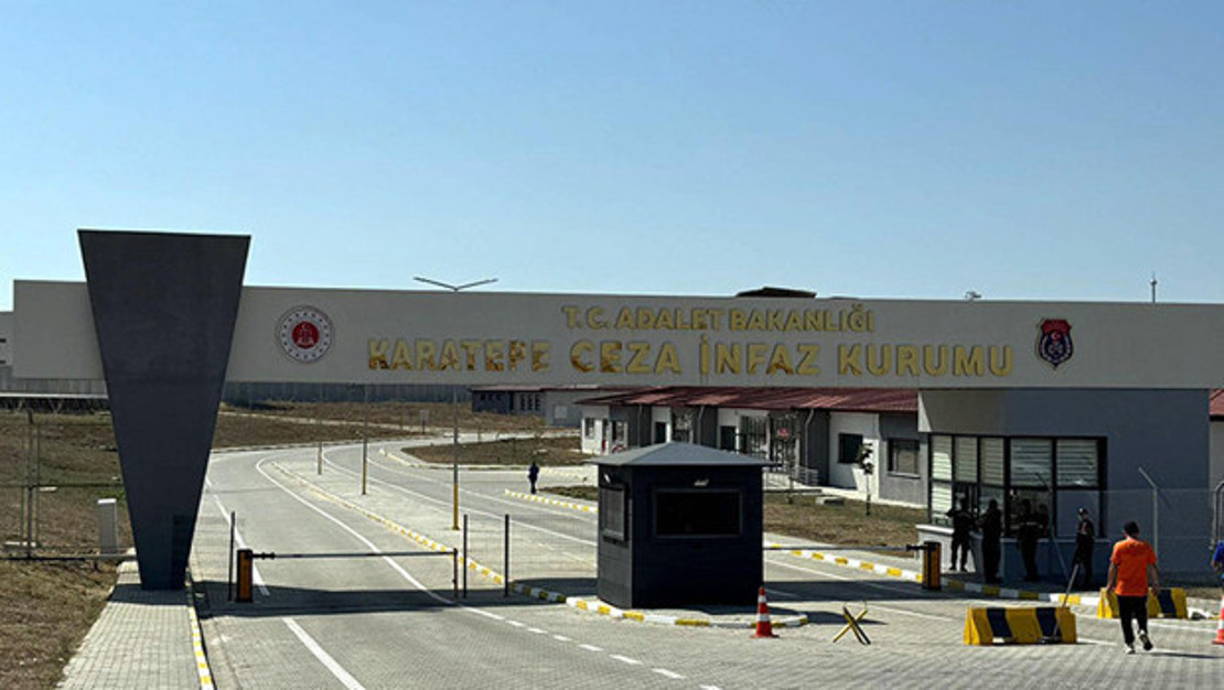 hukumlu-ust-aramasi-sirasinda-memurlara-saldirdi