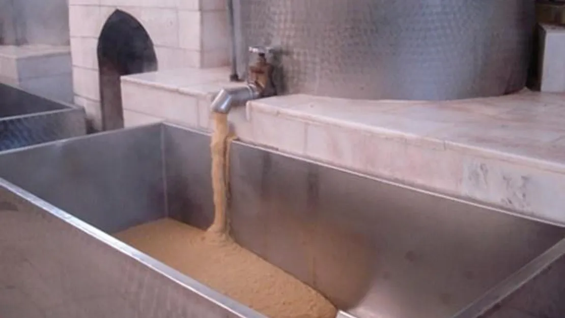 ayni-dukkanda-85-yillik-boza-gelenegi