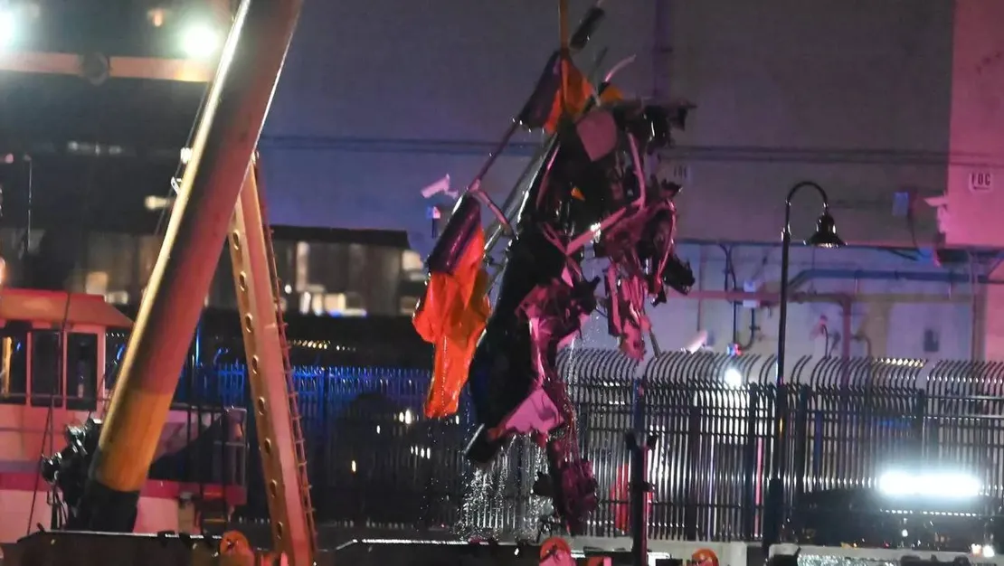 new-york-ta-helikopter-dustu-6-olu