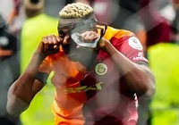 osimhen-den-galatasaray-da-hat-trick-sov