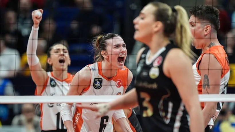 vakifbank-tarihinin-7-sampiyonlugunu-kazandi