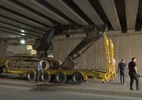 elazig-da-sikisan-tir-kurtarildi