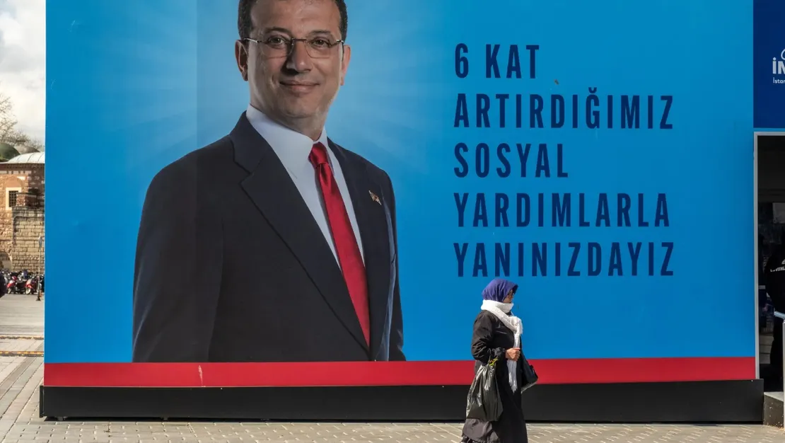 istanbul-valiligi-nden-afis-kaldirma-talimati