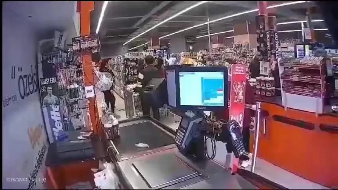 market-calisani-isten-atilinca-sinir-krizi-gecirdi