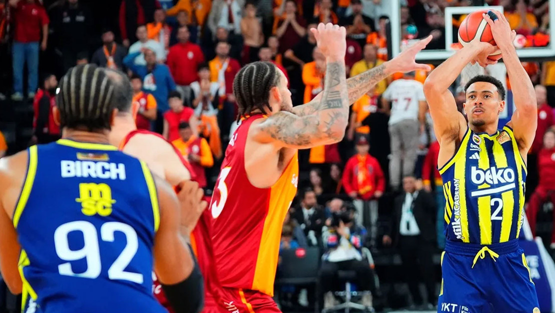 fenerbahce-galatasaray-derbisinde-galip-geldi