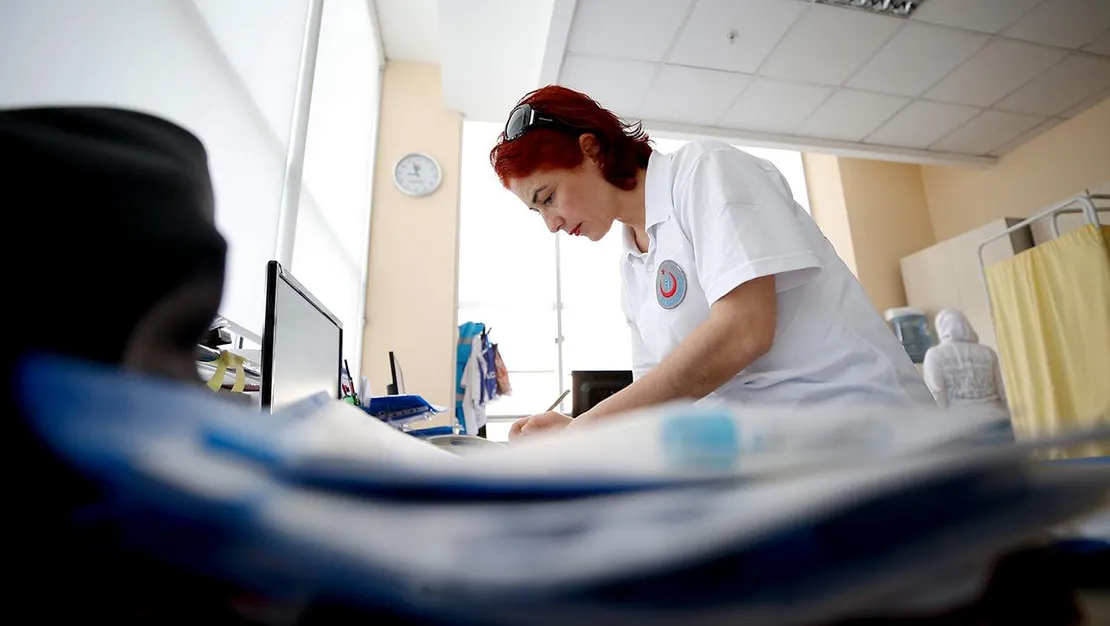 saglik-mesleklerinde-ruhsatla-serbest-calisma-donemi