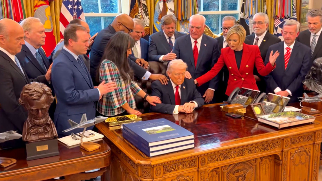 trump-icin-dua-eden-grup-sosyal-medyayi-salladi