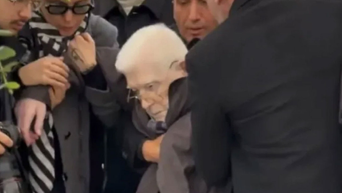 izzet-gunay-in-cenazesinde-fenalasma-soku