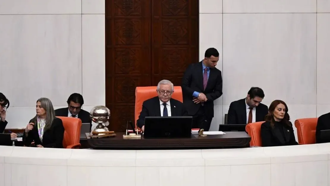 celal-adan-dan-mecliste-bahceli-manifestosu