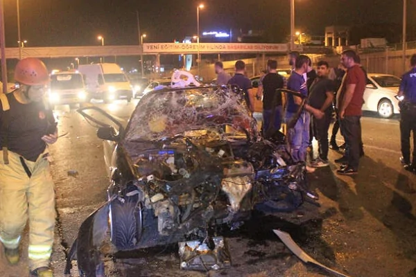Trafikte makas atarken bu hale geldi! Trafikte makas atarken bu hale geldi!