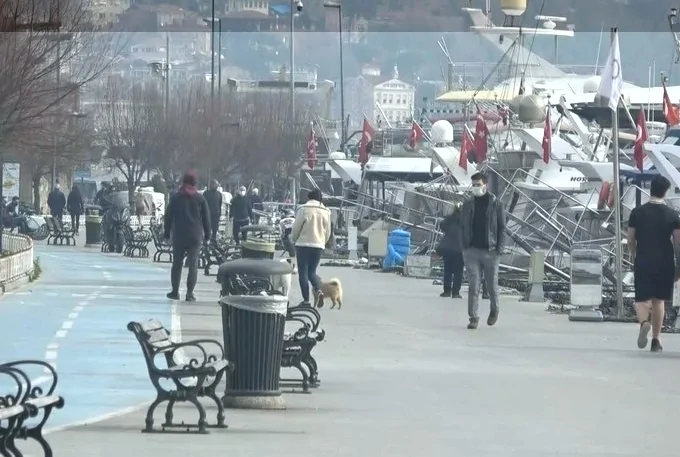 Yasak gününde sahillere akın Yasak gününde sahillere akın
