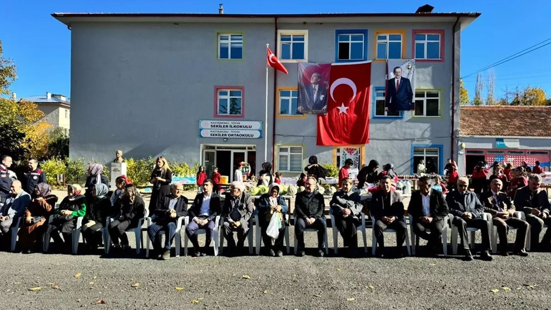 kastamonu-da-sehitler-anisina-kameriye-acildi