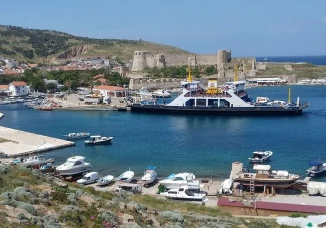 Bozcaada için feribot kararı Bozcaada için feribot kararı