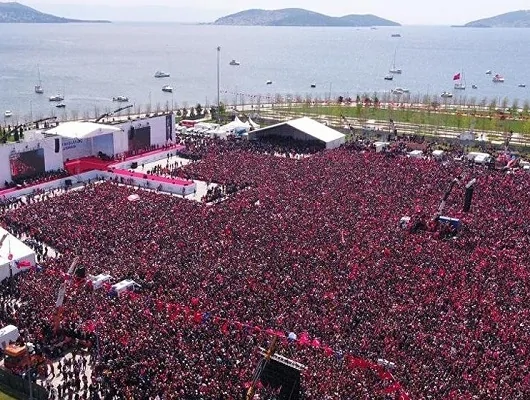 Maltepe’de ‘İstanbul’a Yeni Bir Başlangıç Buluşması’ Maltepe'de 'İstanbul'a Yeni Bir Başlangıç Buluşması'