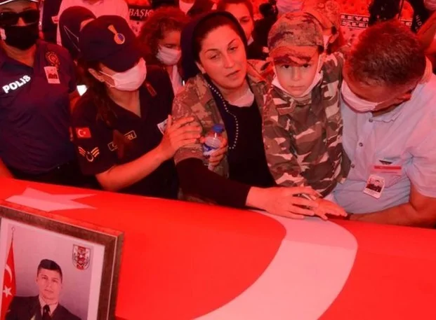 Şehit annesi yürekleri dağladı Şehit annesi yürekleri dağladı