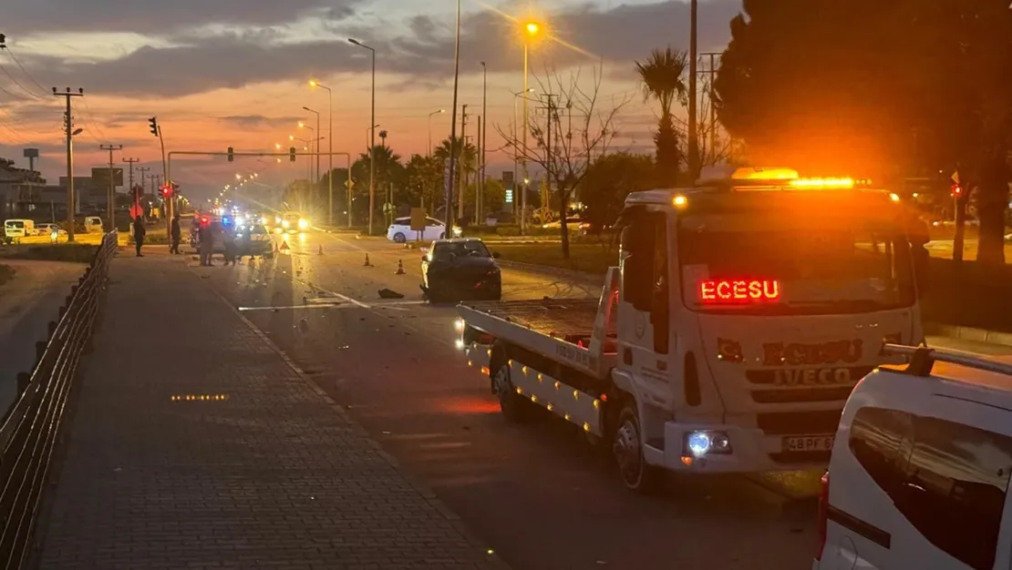 mugla-da-otomobil-ve-motosiklet-carpisti