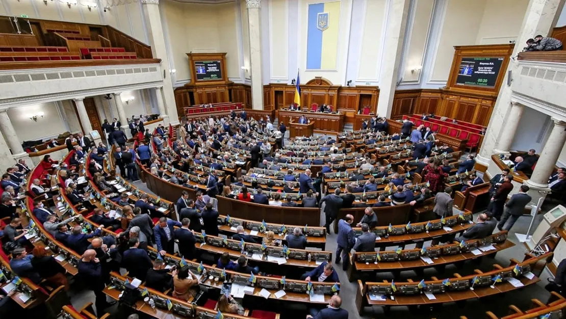 ukrayna-parlamentosu-maden-anlasmasini-onayladi