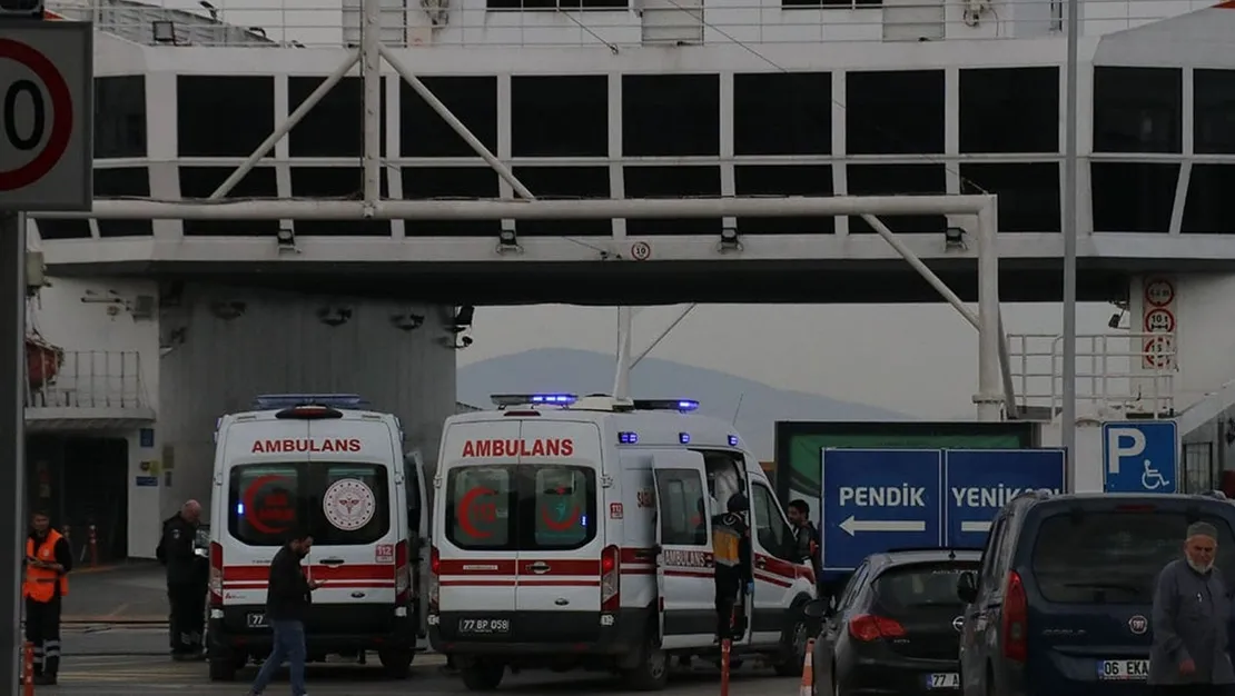 ido-feribotu-yalova-iskelesine-carpti