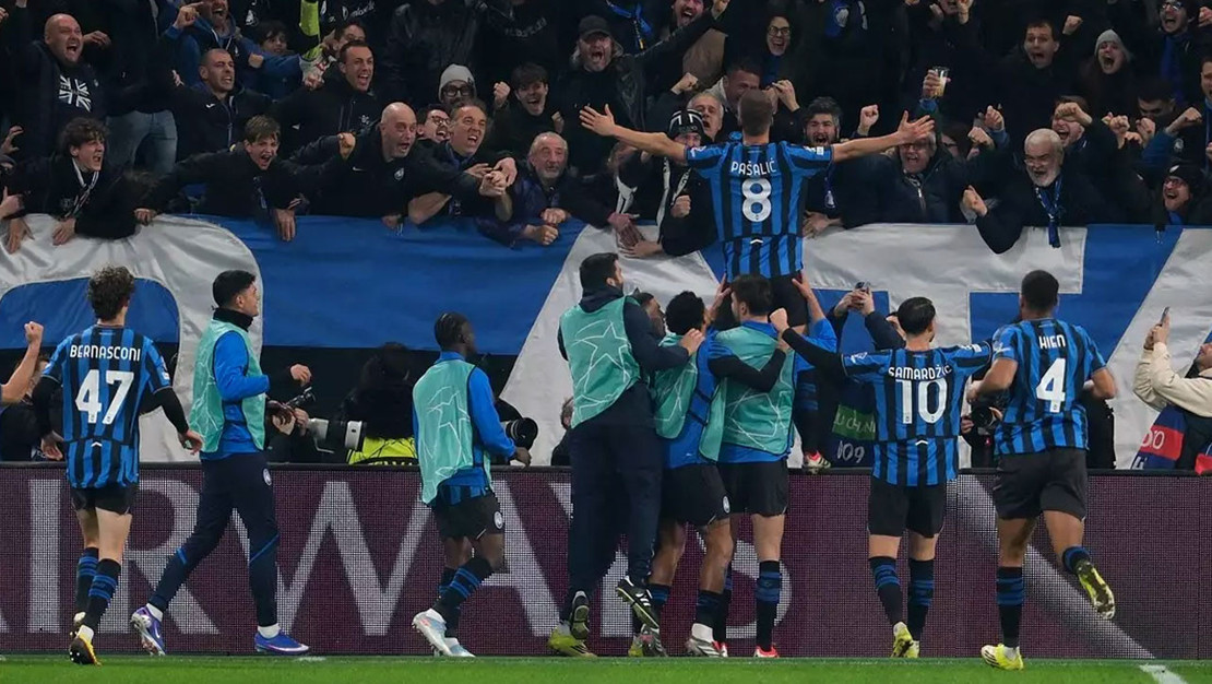 atalanta-son-saniyede-borussia-dortmund-u-eleyerek-tur-atti