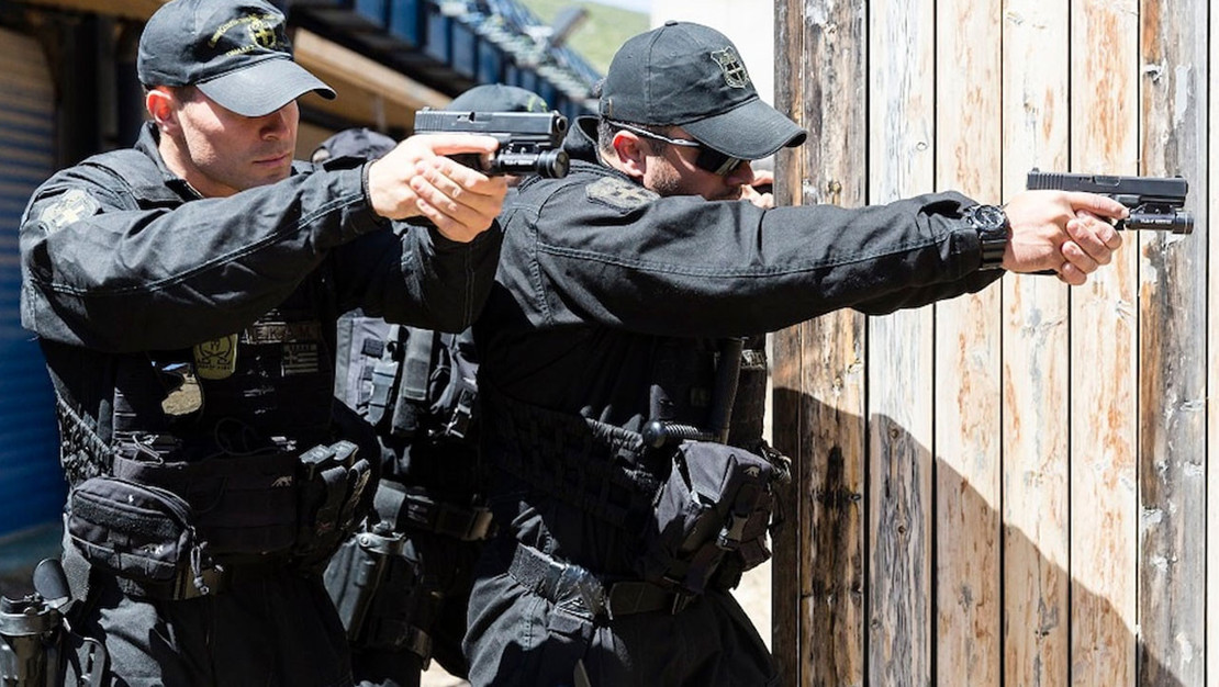 yunanistan-da-daltonlar-operasyonu-13-gozalti-gerceklesti