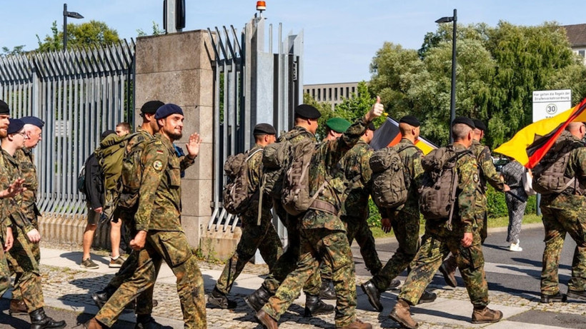 almanya-dan-askeri-seyahat-izni-duzenlemesi-yeni-kurallar-yururluge-girdi