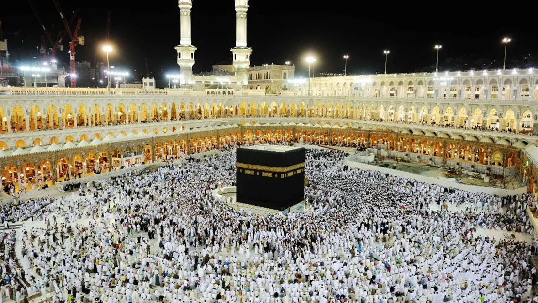 diyanet-2025-2026-umre-ucretlerini-acikladi