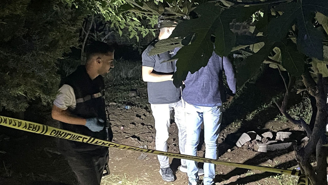 sanliurfa-da-firat-camisi-bahcesinde-bebek-cesedi-bulundu