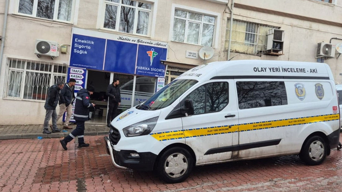 nigde-de-ciftin-cansiz-bedeni-eve-gelen-ekiplerce-bulundu