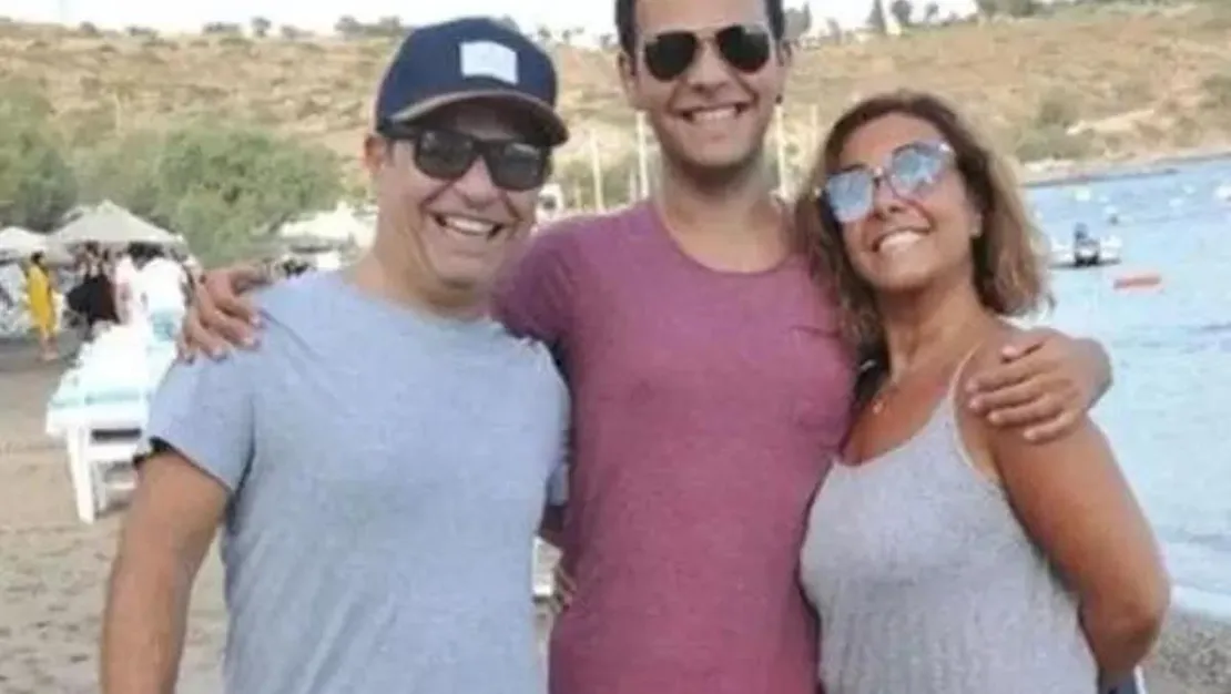 cicek-dilligil-in-kizi-ayda-degisimin-gozlerden-kacmadigi-pozu