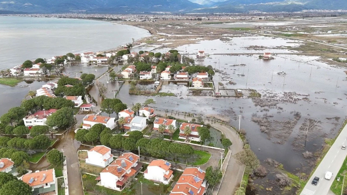 balikesir-dalyan-mevkiinde-su-baskinlari-yasandi