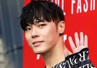 unlu-k-pop-sarkicisi-evinde-olu-bulundu