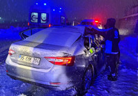 siirt-te-kar-kureme-araci-ve-otomobil-carpisti