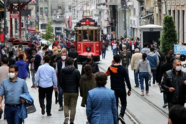 Prof. Dr. Taşova: Kısıtlamalar yaşanabilir Prof. Dr. Taşova: Kısıtlamalar yaşanabilir