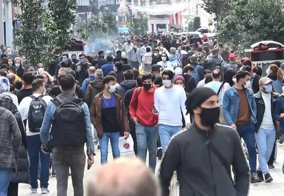 İstiklal Caddesi’nde korkutan görüntü İstiklal Caddesi'nde korkutan görüntü