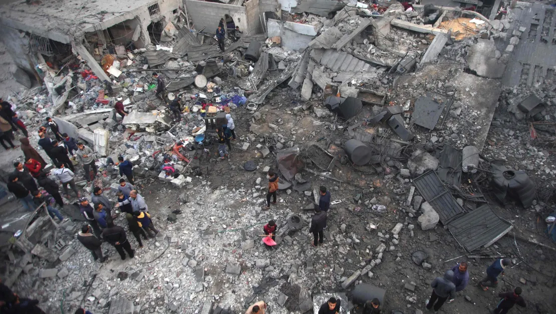 israil-gazze-nin-refah-kentinden-cekiliyor