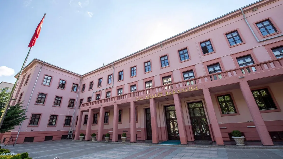 adalet-bakanligi-na-20-bin-personel-alinacak