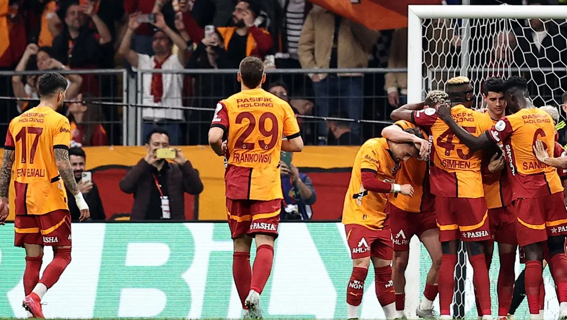 galatasaray-antalyaspor-u-4-0-maglup-etti