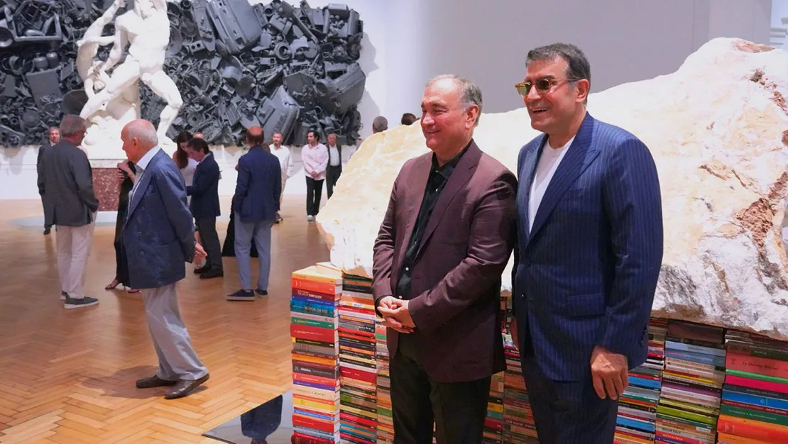 ahmet-gunestekin-in-yoktunuz-sergisi-acildi