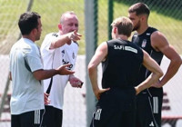 besiktas-ta-ayriliklar-devam-ediyor