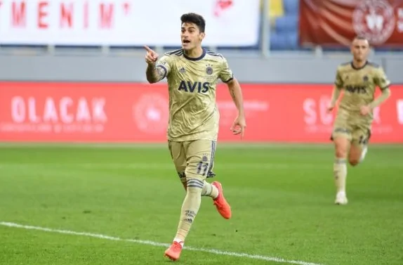 Fenerbahçe deplasmanda gol oldu yağdı Fenerbahçe deplasmanda gol oldu yağdı