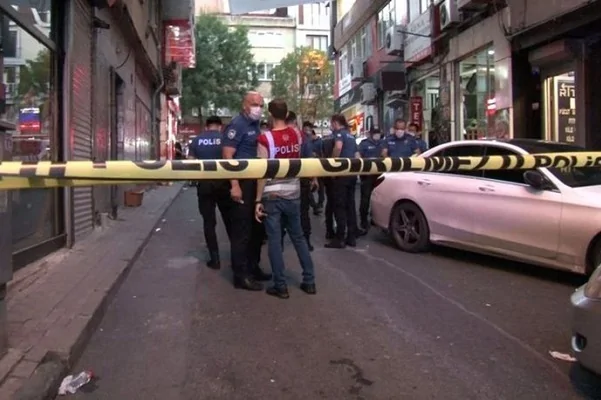 İstanbul’un göbeğinde silahlı saldırı! İstanbul'un göbeğinde silahlı saldırı!