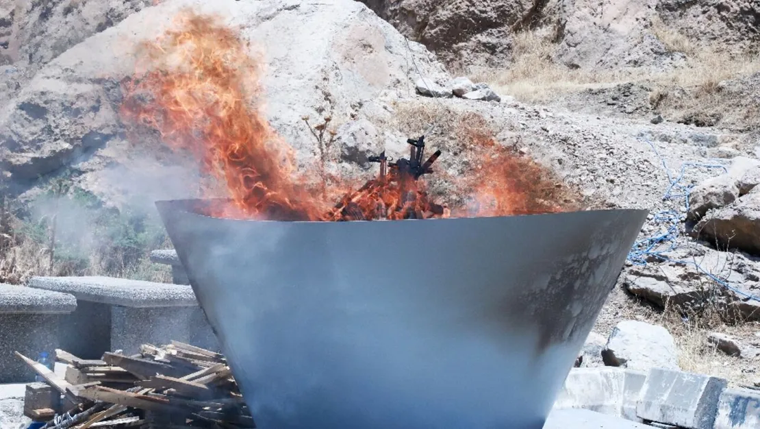 yakilan-silahlar-casene-magarasi-nda-saklanacak