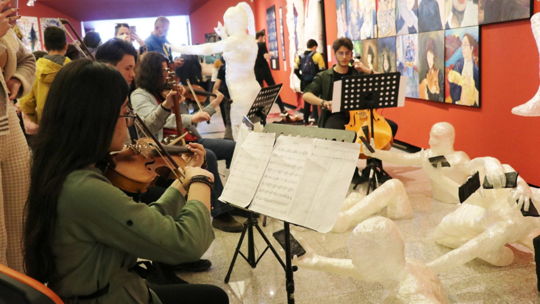 cocuk-ve-genclik-sanat-bienali-basvurulari-acildi