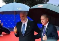 tiran-da-zirveye-farkli-liderler-katildi