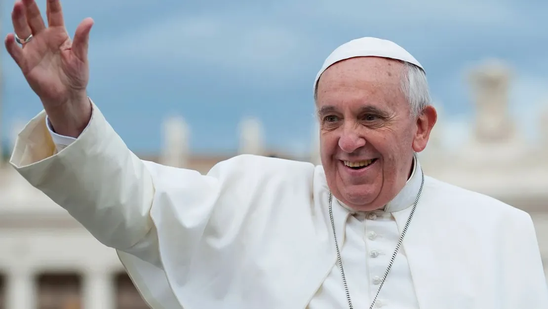papa-francis-hayatini-kaybetti
