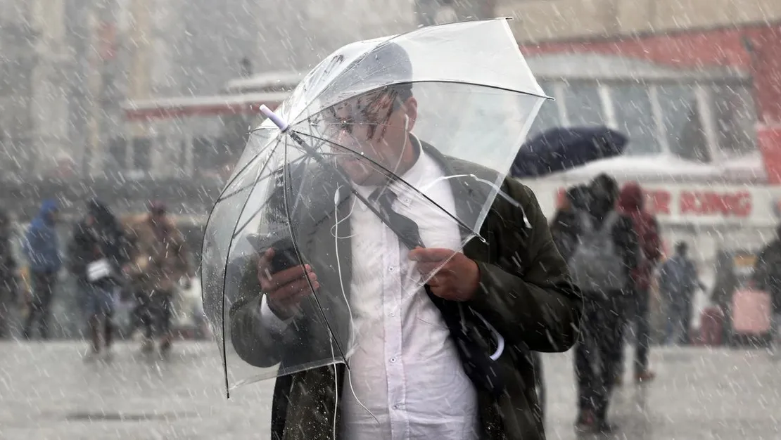 11-kente-sari-uyari-saganak-geliyor