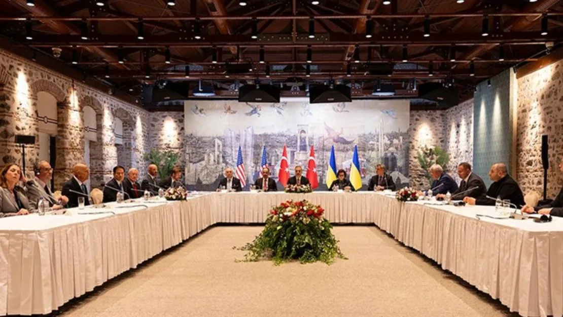 dolmabahce-de-uclu-zirve-basladi